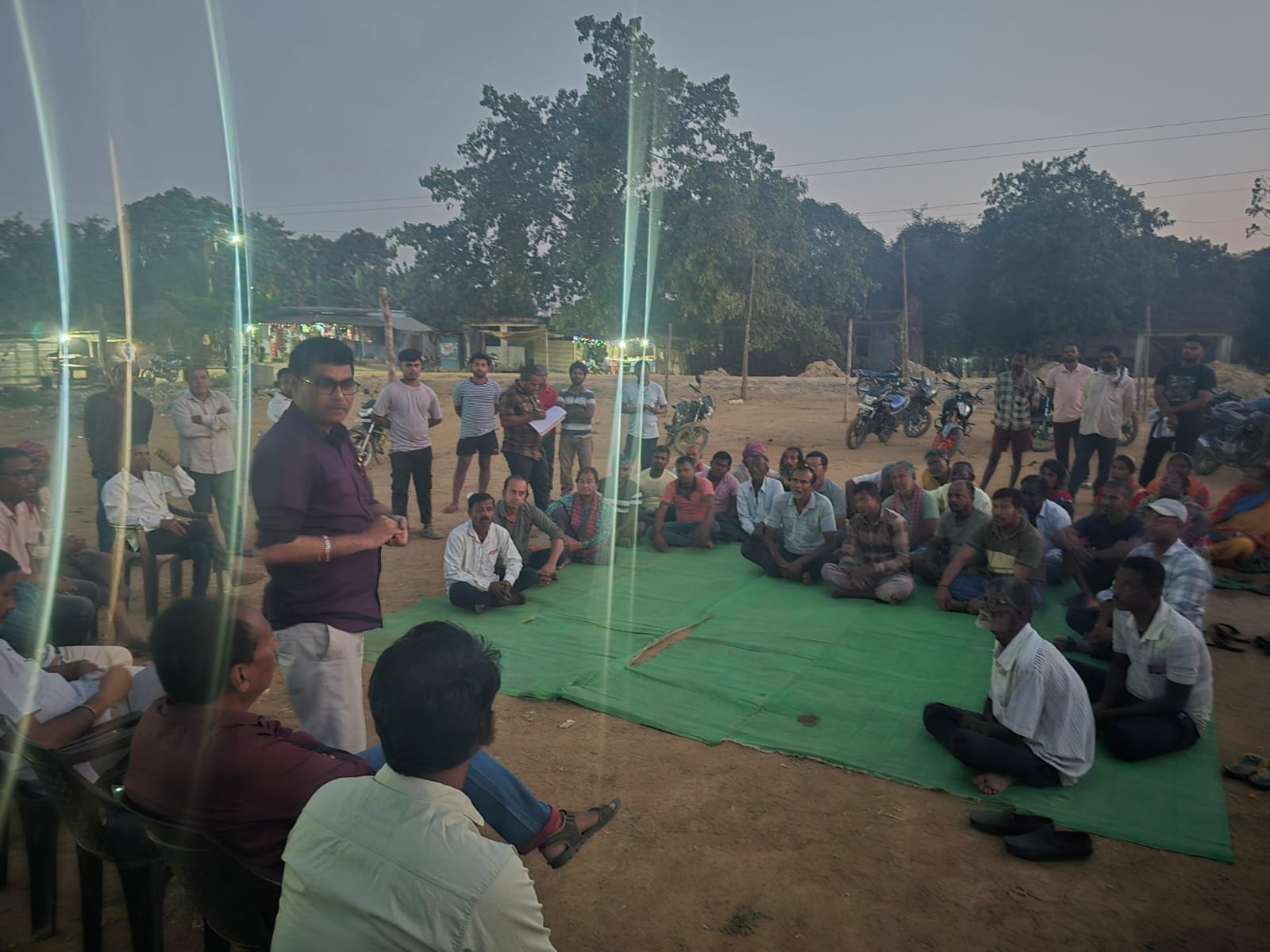 कन्सोबा मार्कंडा वनपरिक्षेत्रातील क्षेत्रसाहायक रमेश बानोत यांना तात्काळ निलंबित करा