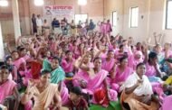 आशा वर्कर व गट प्रवर्तक यांना शासकीय कर्मचाऱ्यांचा द्या: कॉ.झोडगे