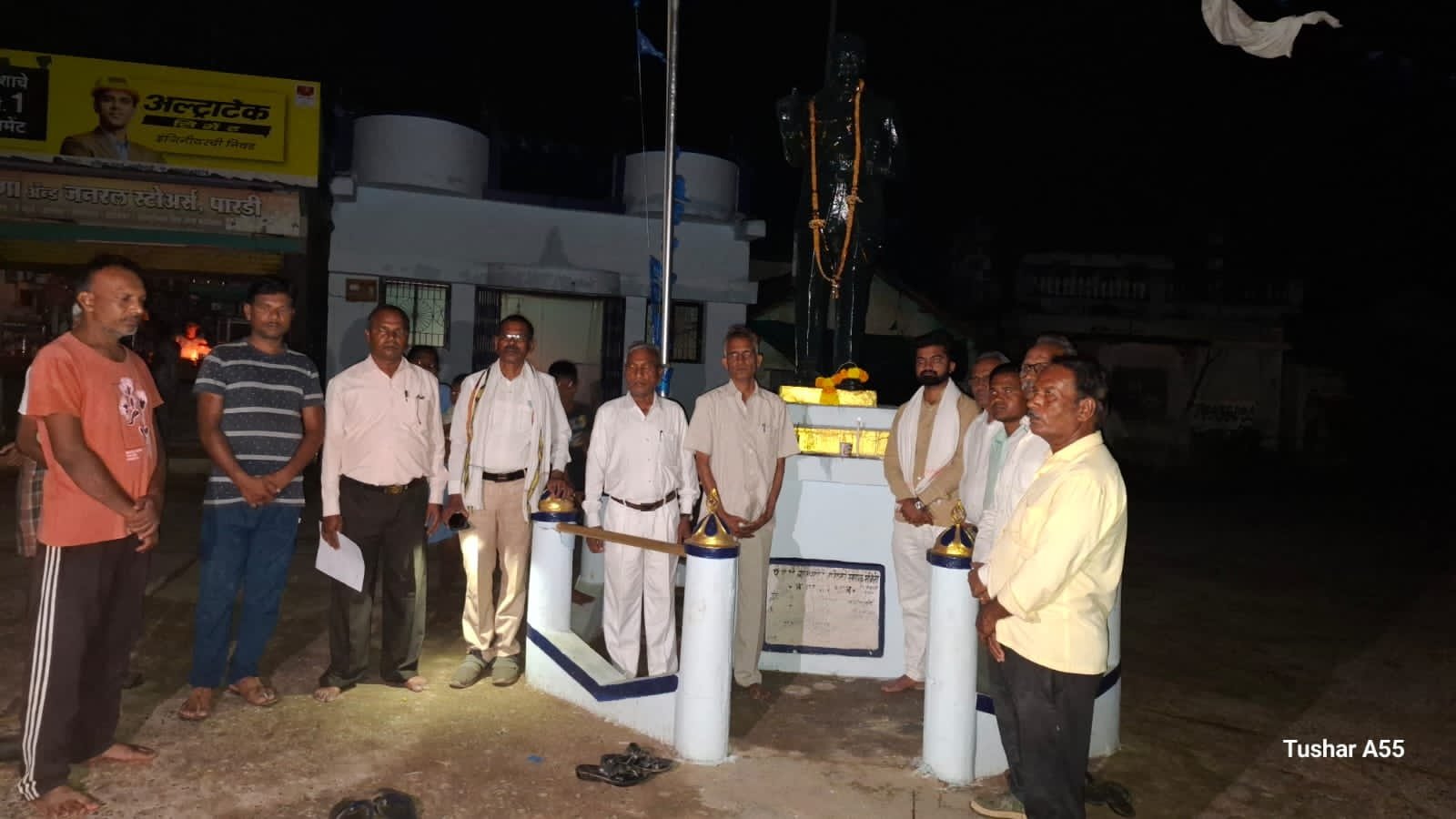 शेतकऱ्यांच्या पिकाला रास्त हमीभाव न मिळाल्याने शेतकरी कर्जबाजारी होऊन आत्महत्या करतात - दिपक इंगळे राष्ट्रीय किसान मोर्चाचे प्रदेशाध्यक्ष