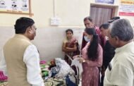 ✴️मेंढामाल (ता. सिंदेवाही) येथील नरभक्षक वाघाच्या हल्ल्यात बळी गेलेल्या महिलांच्या कुटुंबीयांना मा.खा. डॉ. अशोकजी नेते यांचे कडुन सांत्वन
