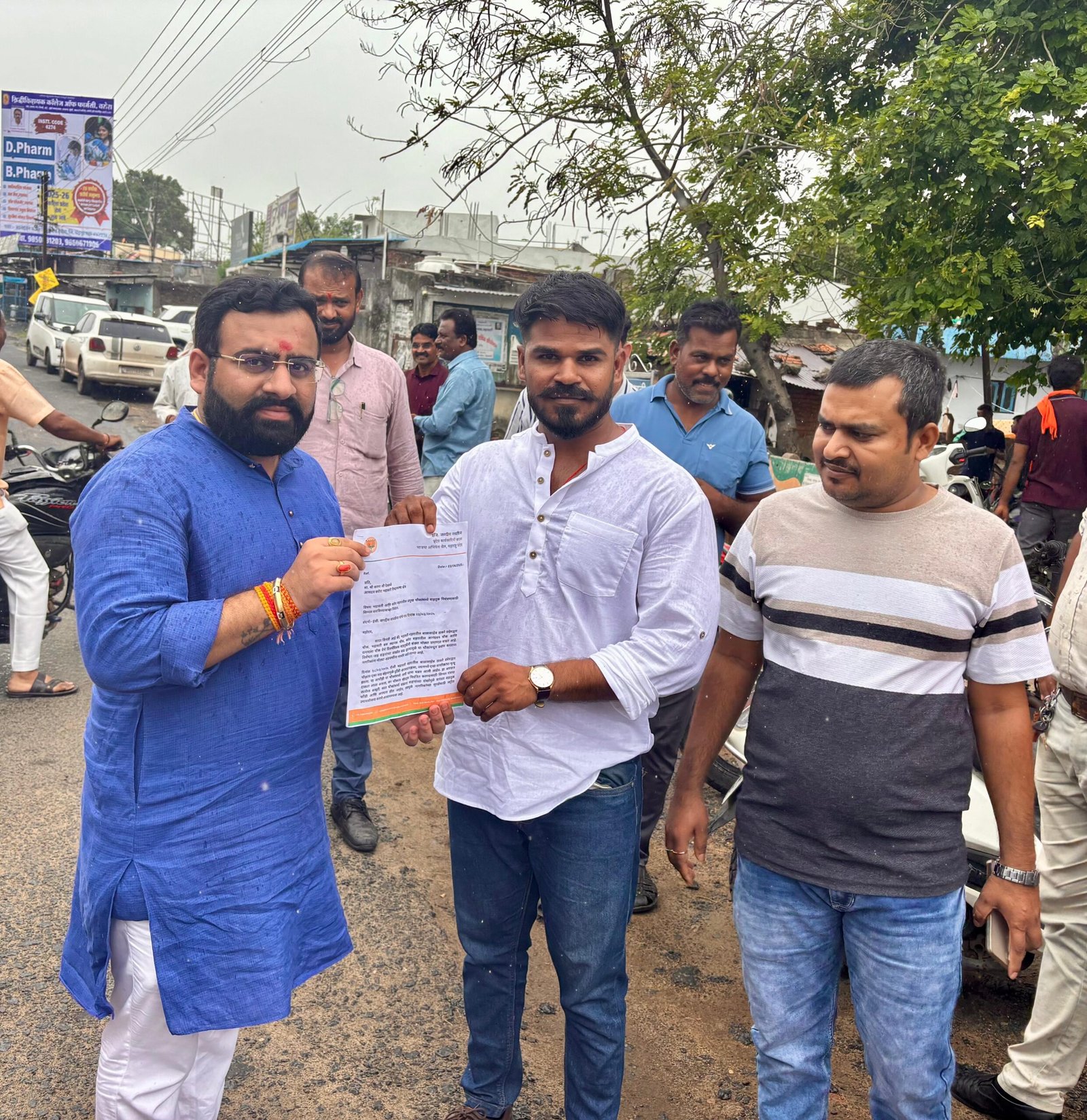⏩नागरिकांच्या सुरक्षिततेसाठी वाहतूक सिग्नलची गरज - -