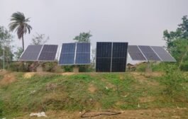 चक्रीवादळाने नविन सौर उर्जाचे एन्गल तुटले. नुकसान भरपाईची मागणी