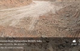 ⭕रेगडी - देवदा रोडवर रस्त्याच्या कडेला जंगलातीलच मुरुम वापरणाऱ्या ठेकेदारावर कारवाई करा-रवि सेलोटे यांची मागणी.⏩अन्यता उपोषण करणार