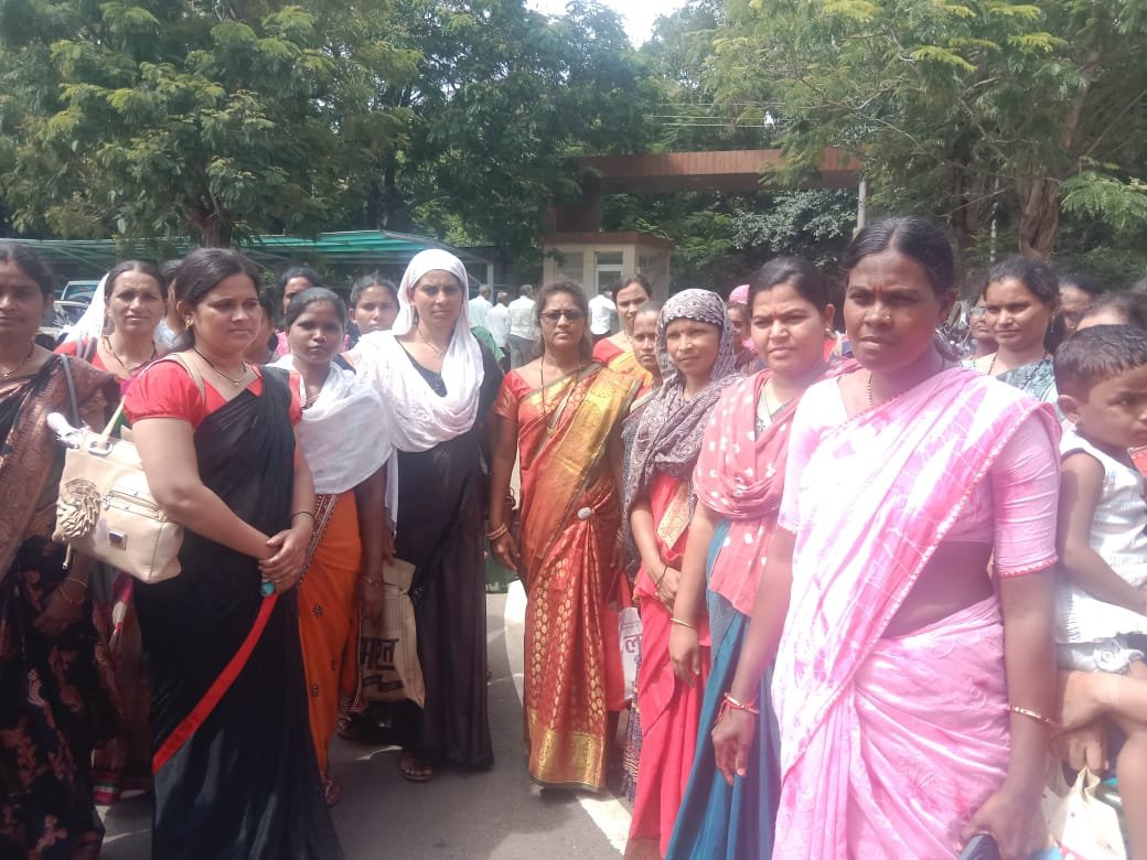 ⏯️प्रभागसमन्वयक कपिल सुधारक देवाडकर यांची बदली रद्द करावी®️उमेद भरारी महिला प्रभागसंघ विसोरा सावंगी महिलाची मागणी